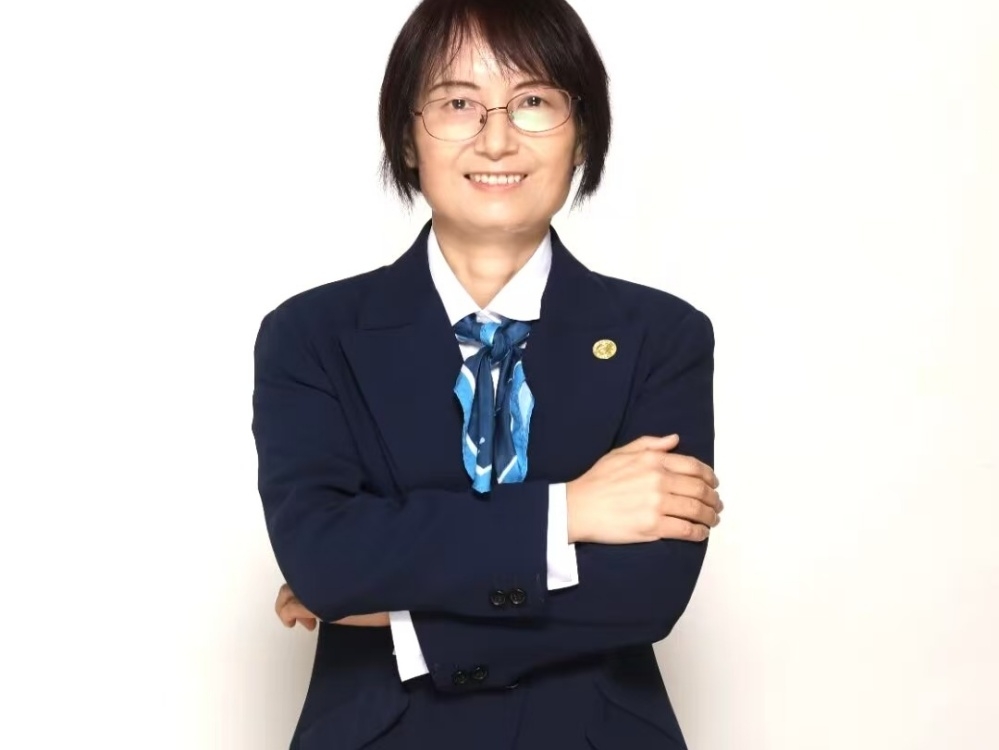 卢秀琴：高中语文教师