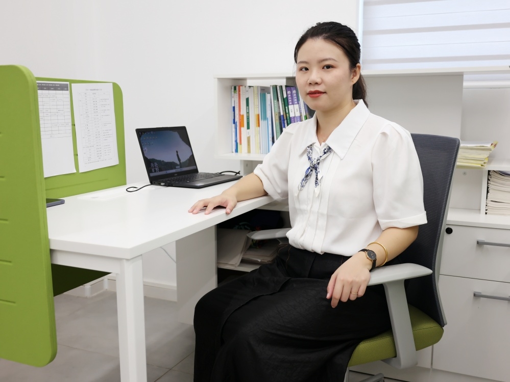 陈晴：高中化学教师