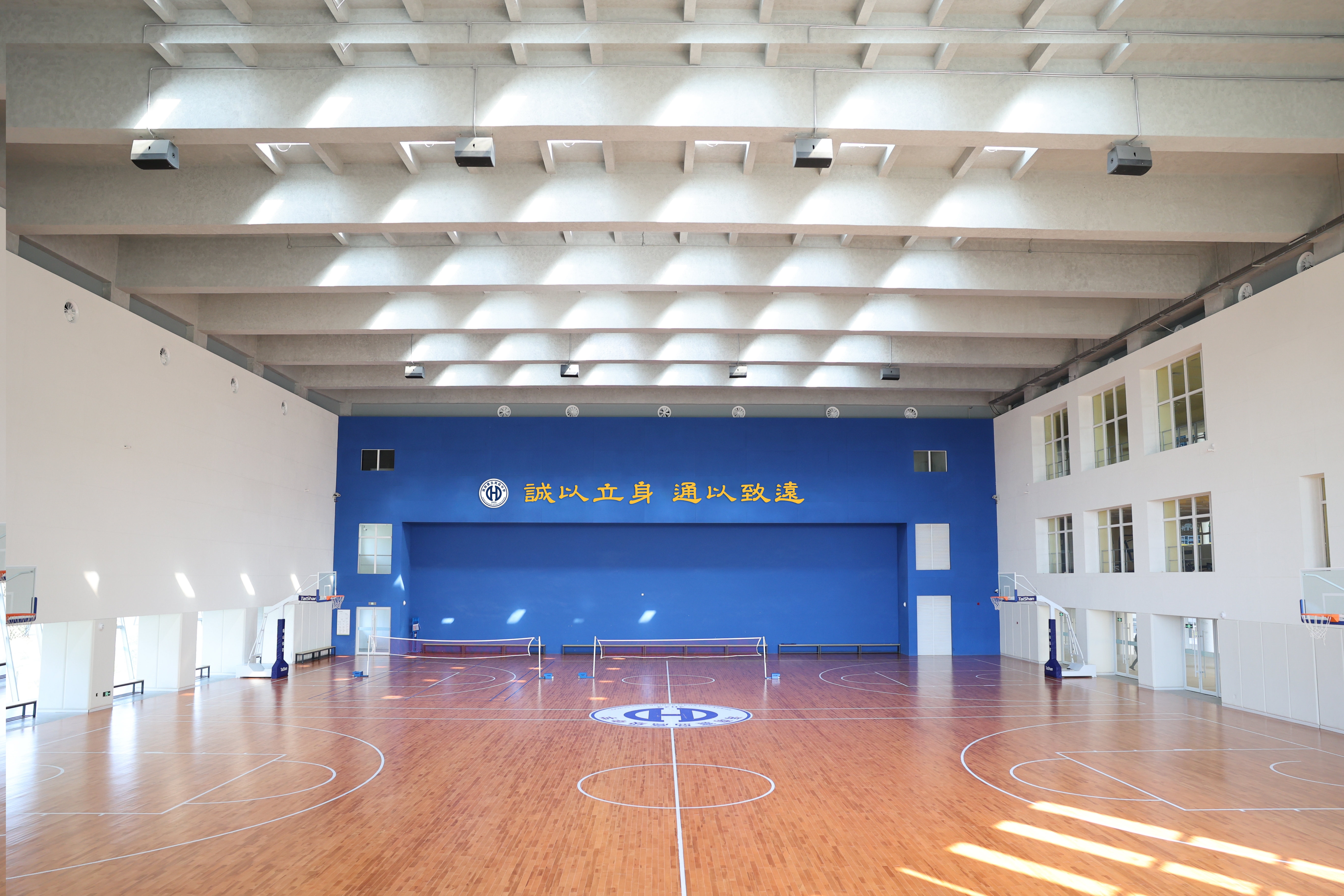 篮球馆